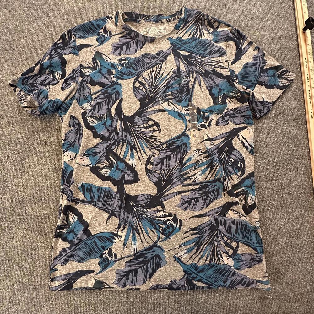 American Rag Tropical Print T-Shirt Mens Medium Gray Teal Leaf Crew Neck Tee